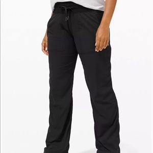 Lululemon Dance Studio III Pants Size 6